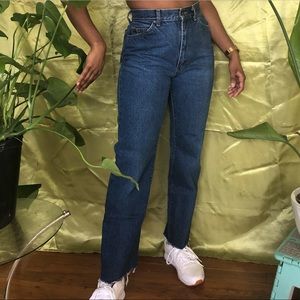 Vintage Classic wash blue jeans by Lee.